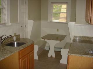 34 Meadow Rd, Woonsocket RI  02895-1946 exterior