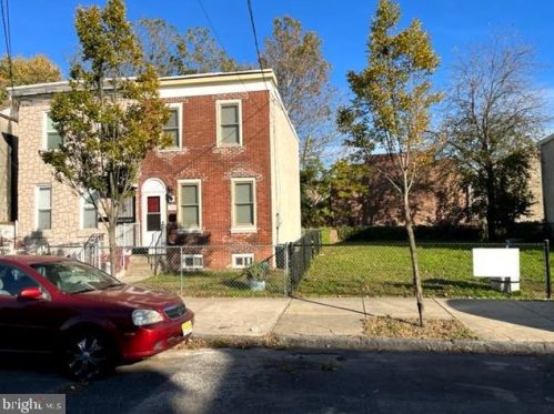 1918 Filmore St, Camden, NJ 08104-2246