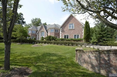 47 Cortland Trl, Mahwah NJ  07430-1596 exterior
