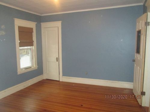 24 Henry Harris St, Chicopee MA 01020 exterior