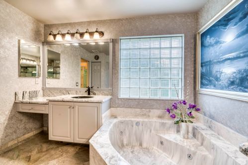 6688 Malta Dr, Boynton Beach FL 33437-7040 exterior