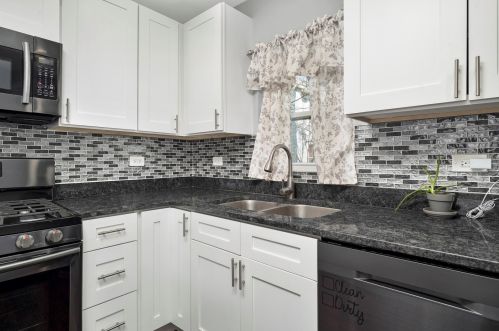 157 Wilcox, Joliet IL 60435-6932 exterior