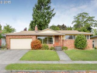 11025 Everett St, Portland, OR 97220-3222