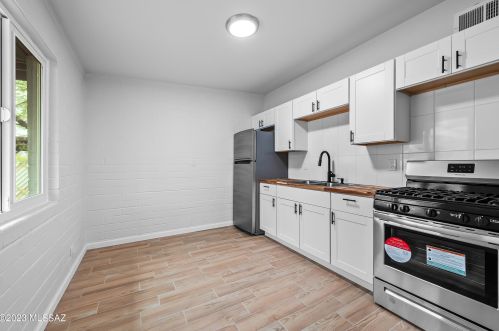 2242 Catalina Ave, Tucson AZ  85712-3225 exterior