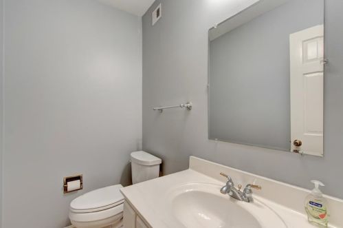 1655 Executive Park Ln, Atlanta GA 30329-3129 exterior