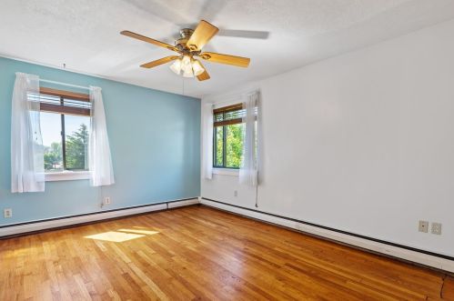 3476 Clearfield St, Pittsburgh PA 15204-1540 exterior