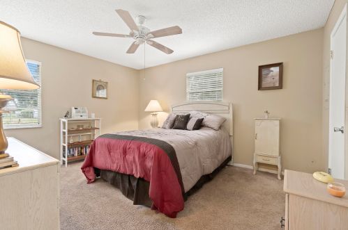 1349 Gastador Ave, Fort Pierce FL 34953-1724 exterior