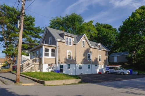 42 Godfrey St, Taunton MA 02780-7031 exterior