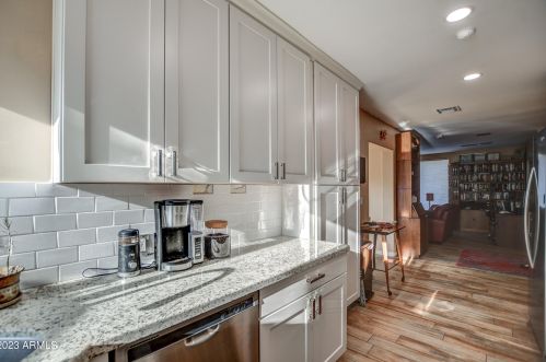 4152 4th Ave, Phoenix AZ  85013-3033 exterior