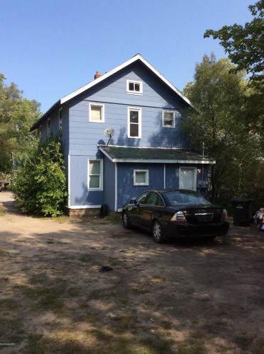 901 Emerson Ave, Meskegon MI 49442-5132 exterior