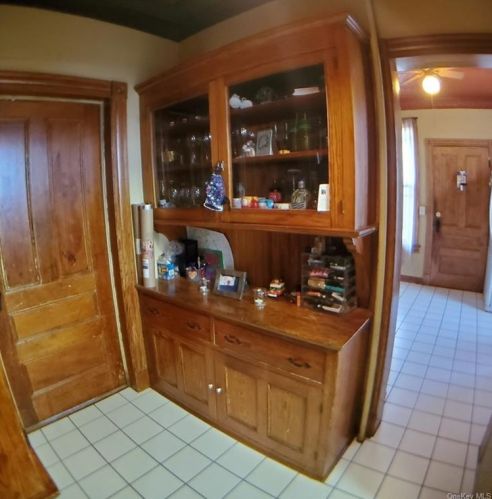 6 Albert St, Middletown NY 10940-3904 exterior