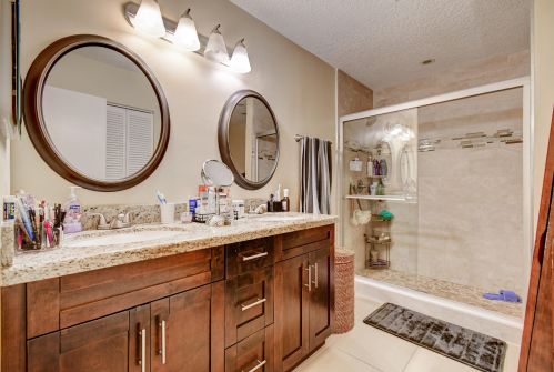 20570 Carousel Cir, Boca Raton FL  33434-3931 exterior