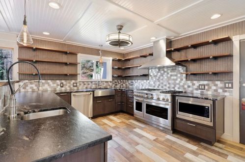 4021 Pne Needle Dr, Duluth GA 30096-2535 exterior