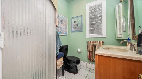 239 7 St, Perris CA 92570-2366 exterior