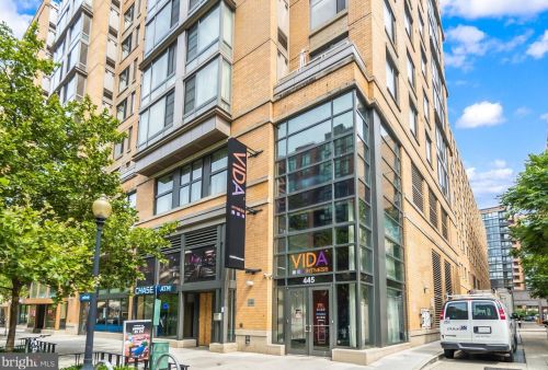 475 K St, Washington DC  20001-5252 exterior