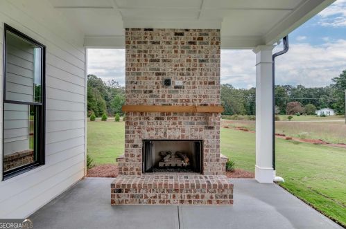 8090 Bethel Rd, Gainesville GA exterior