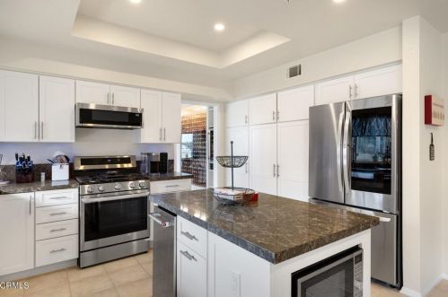 1743 Emerald Isle Way, Oxnard CA  93035-2972 exterior