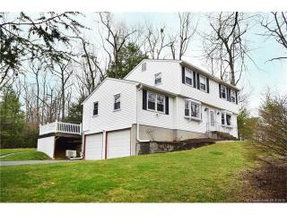 27 Dogwood Ln, Ellington, CT 06029-2205