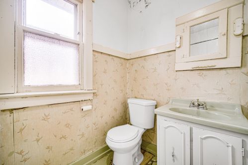 1238 109 Pl, Chicago IL 60655-4001 exterior