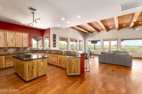 4421 Pontatoc Rd, Tucson AZ 85718-6750 exterior