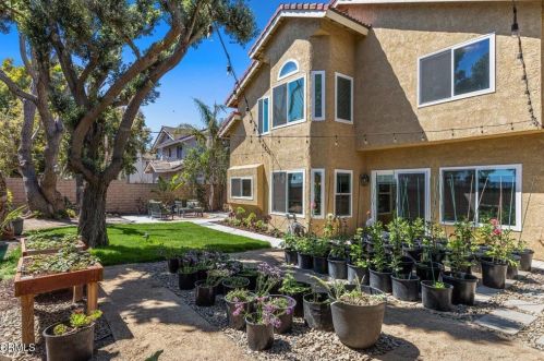 1840 Ivanhoe Ave, Oxnard CA  93030-8732 exterior