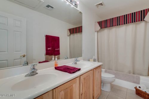 3093 Buena Vis Dr, Chandler AZ 85249-4608 exterior