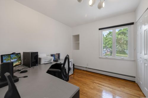 6 Bethal Ln, Commack NY 11725-1003 exterior