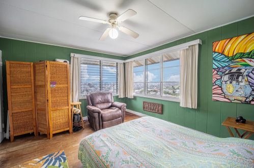 1541 Alencastre St, Honolulu HI 96816-1903 exterior