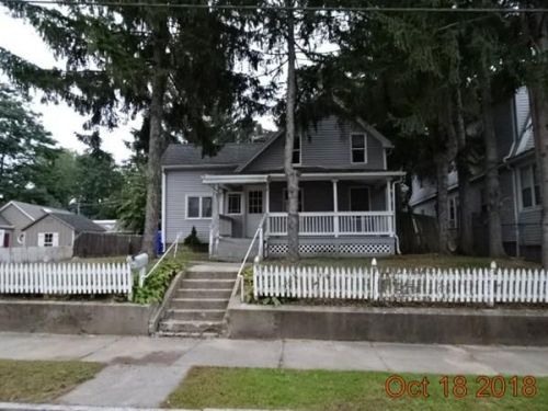 47 Littleton St, Springfield, MA 01104-2533