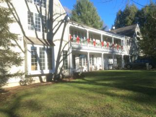 44 Middlebrook Farm Rd, Wilton, CT 06897-2014