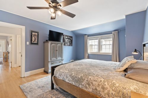 2119 Marion St, Milwaukee WI  53211-2007 exterior