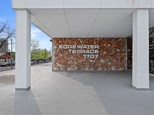 1707 Prospect Ave, Milwaukee WI 53202-1967 exterior