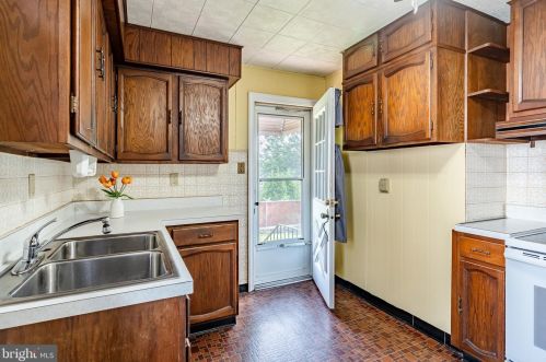 35 Norman St, Chester PA 19014-2140 exterior