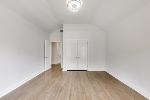 3111 Leland Ave, Chicago IL  60625-4406 exterior