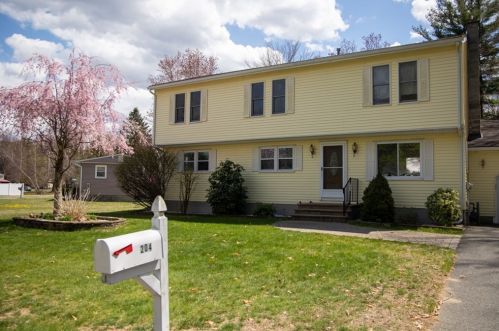 204 Carol Ann St, Springfield, MA 01128-1306