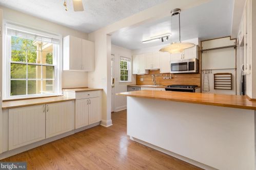 6524 10th St, Alexandria VA  22307-6501 exterior