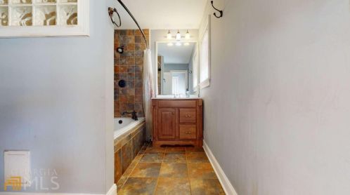 3185 Cloverhurst Dr, Atlanta GA 30344-4509 exterior