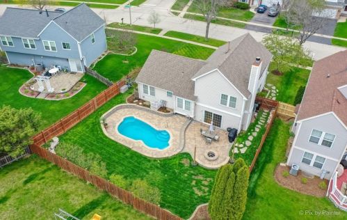 1539 Stockton Ln, Bull Valley IL 60014-2022 exterior