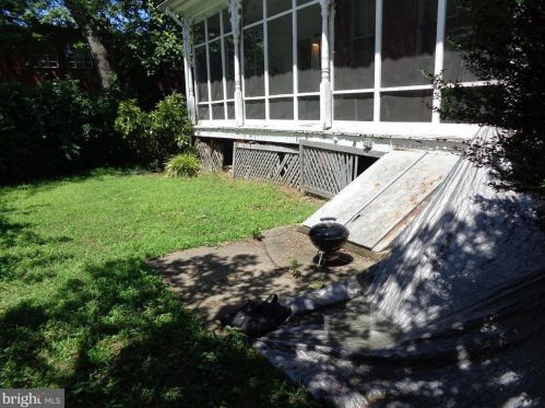 422 Peyton St, Alexandria VA 22314-2004 exterior