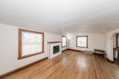 3400 44th St, Milwaukee, WI 53216-3520