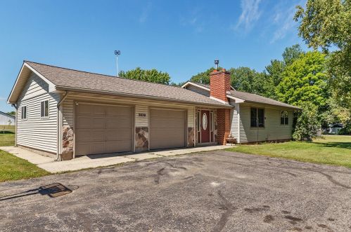 3030 Clare Ave, Clare, MI 48617-8639