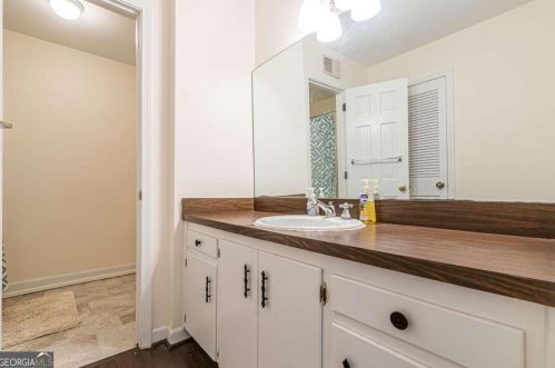 1620 Chevron Way, Atlanta GA  30350-4430 exterior