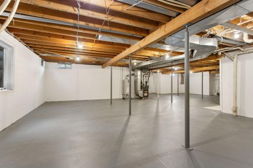 332 Densmore St, Meskegon MI  49442-1511 exterior