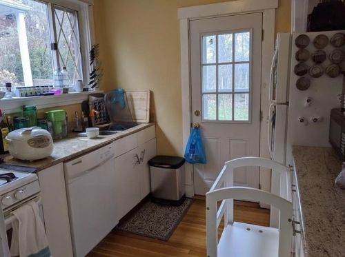 583 Neeb St, Pittsburgh PA  15207-4006 exterior