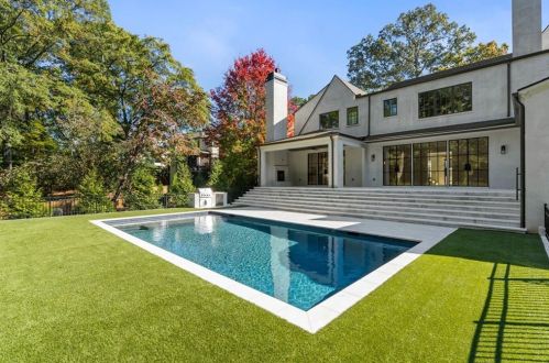 4682 Conway Dr, Atlanta GA 30327-3535 exterior