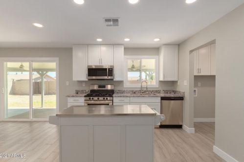 13001 29th Pl, Phoenix AZ  85032-6511 exterior