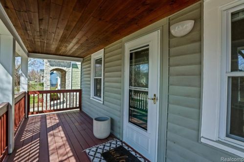 1291 Holland St, Bham MI  48009-6897 exterior