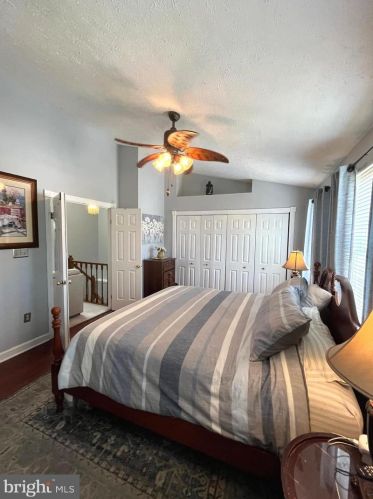 8124 Brightridge Ct, Ellicott MD 21043-6988 exterior