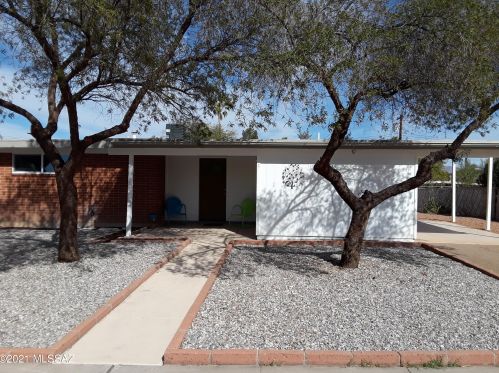 7370 Eastview Dr, Tucson, AZ 85710-5519