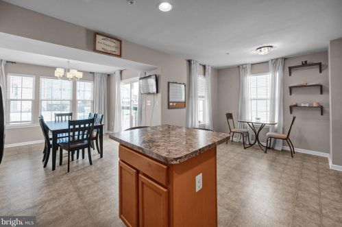 834 Blossom Dr, Hanover PA  17331-2073 exterior